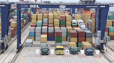 Les exportacions creixen lleugerament prop del 2% el primer semestre