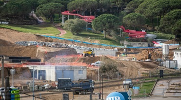 Obres d'ampliació del parc aquàtic Waterworld, a Lloret de Mar